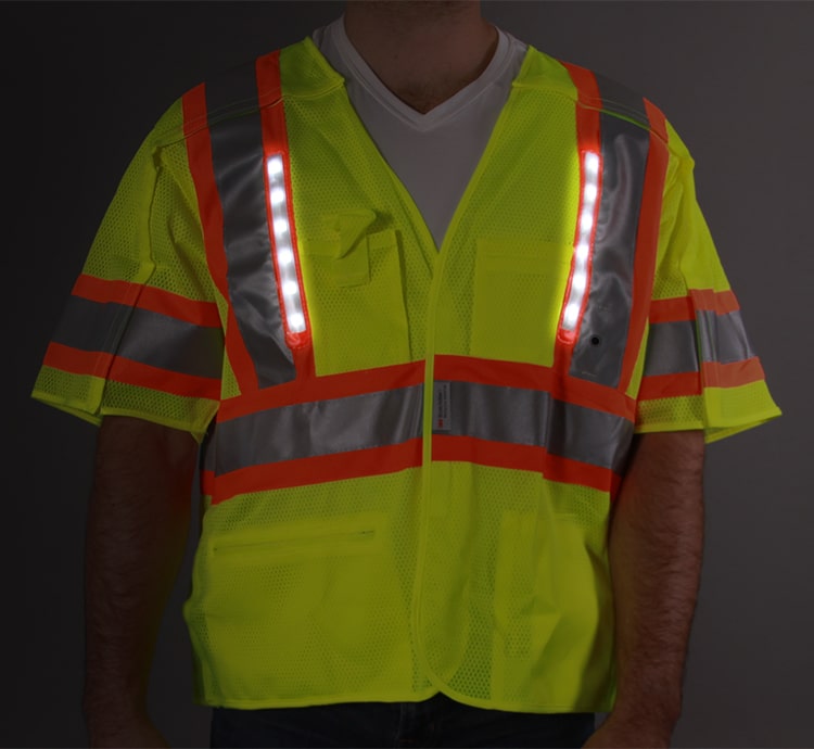 HI-Vision-LED-Safety-Vest-LightsOn-min